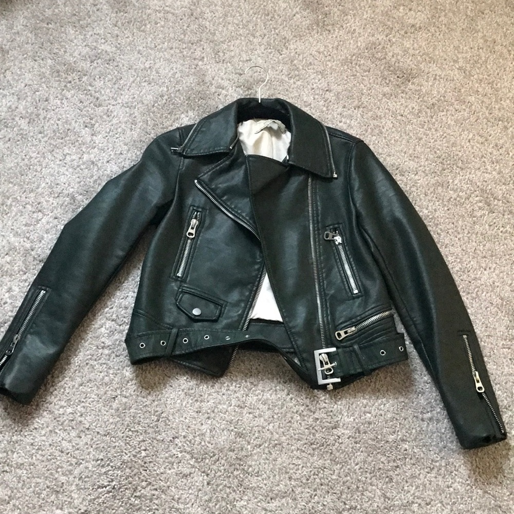❌SOLD❌Zara faux leather moto jacket
